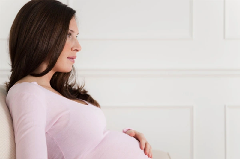 pregnant-woman-thinking-pink_sc0u3g.max-800x600 (1)